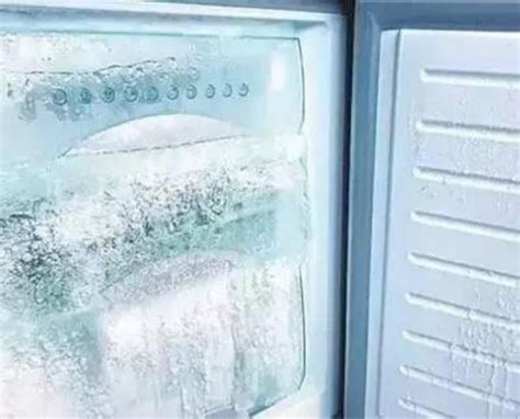 冰箱除霜多久（冰箱除霜多久一次并记录）
